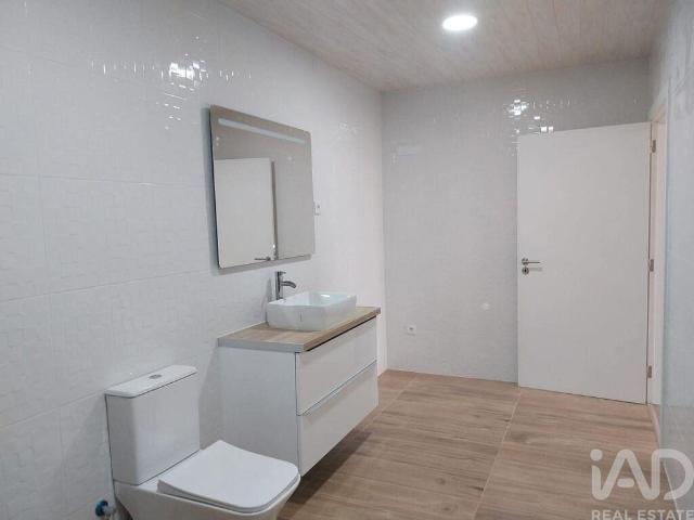 Apartamento T1 em Bombarral e Vale Covo de 85,00 m²