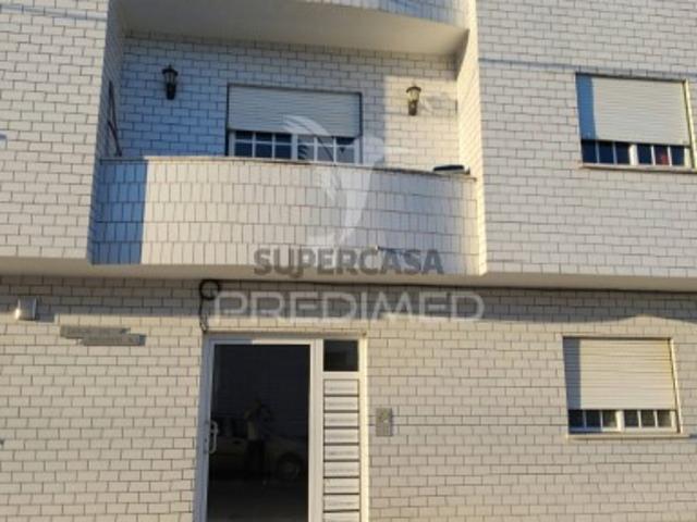 Apartamento T1 em Bustos, Troviscal e Mamarrosa