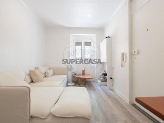 Apartamento T1 em Campolide