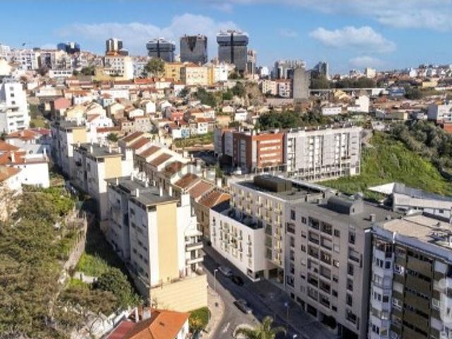 Apartamento T1 em Campolide de 60,00 m²