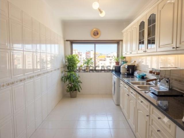 Apartamento T1 em Cacém e São Marcos