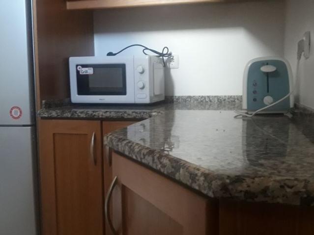 Apartamento T1 em Carcavelos e Parede