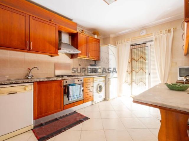 Apartamento T1 em Carregado e Cadafais