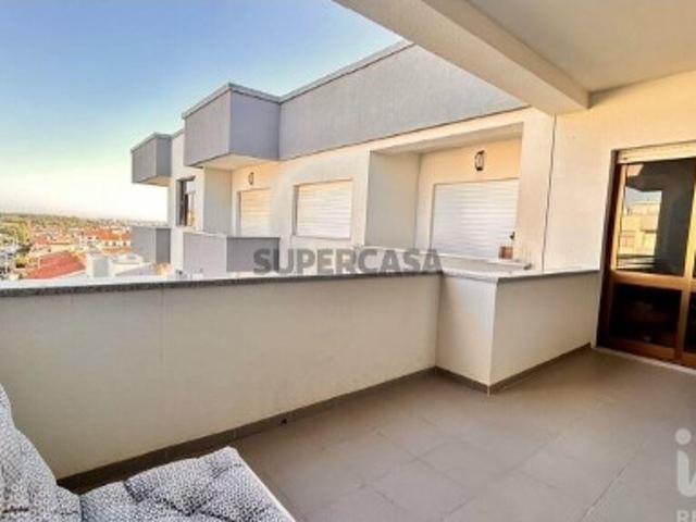 Apartamento T1 em Chafé de 60,8 m²