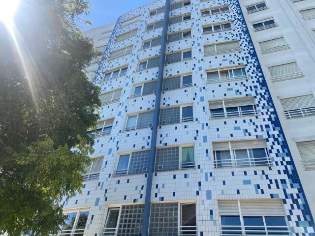 Apartamento T1 em frente à Cidade Universitária Lisboa