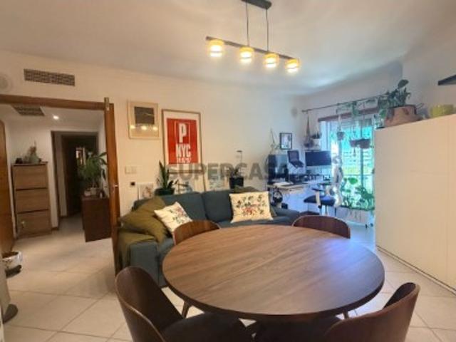 Apartamento T1 em Laranjeiro e Feijó