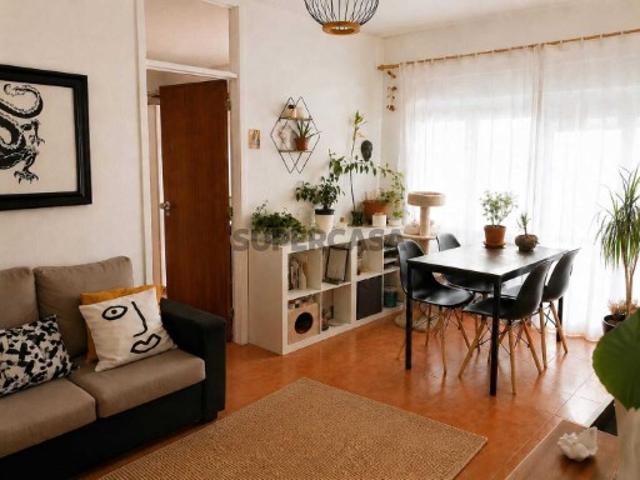 Apartamento T1 em Massamá e Monte Abraão