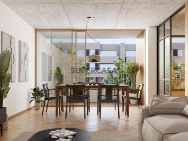 Apartamento T1 em Matosinhos Sul com Jardim
