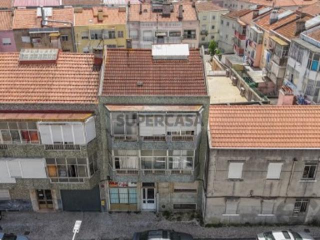 Apartamento T1 em Mina de Água