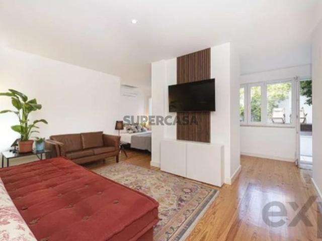 Apartamento T1 em Misericórdia