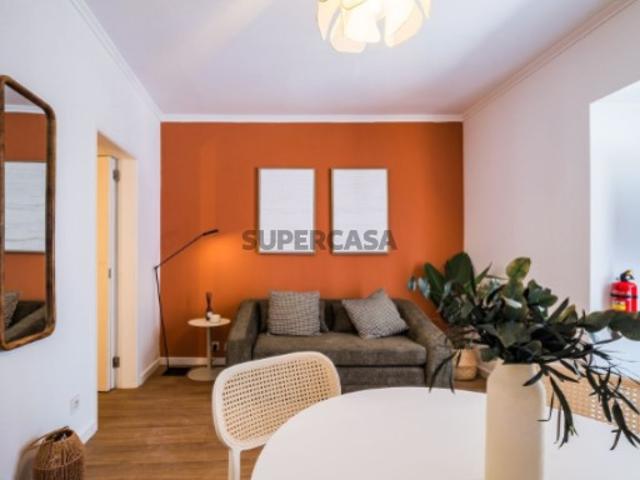 Apartamento T1 em Misericórdia