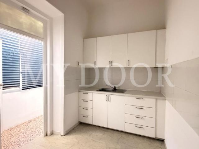 Apartamento T1 em Moscavide Muita luz solar Central