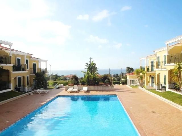 Apartamento T1 em Porches, Lagoa com Vista Mar e Piscina 68m² Porches