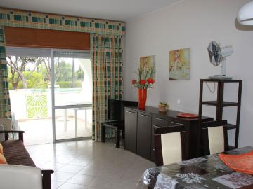 Apartamento T1 em Quarteira