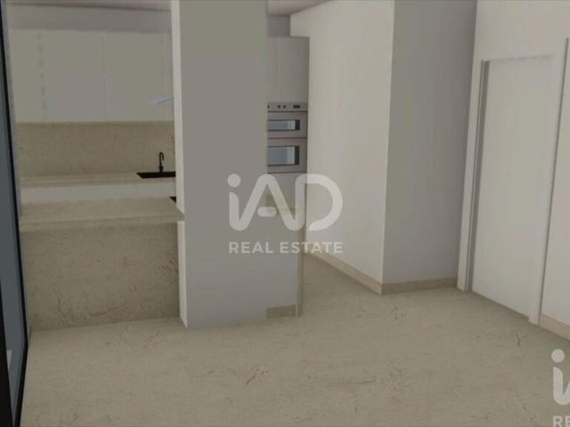 Apartamento T1 em Quelfes de 74,00 m²