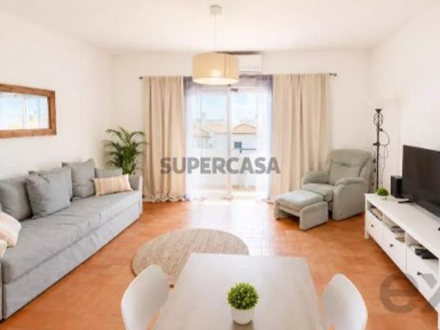 Apartamento T1 em Quelfes