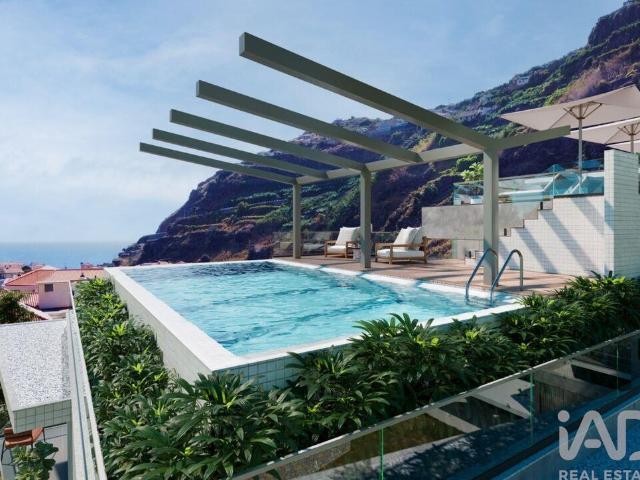 Apartamento T1 em Ribeira Brava de 68,00 m²