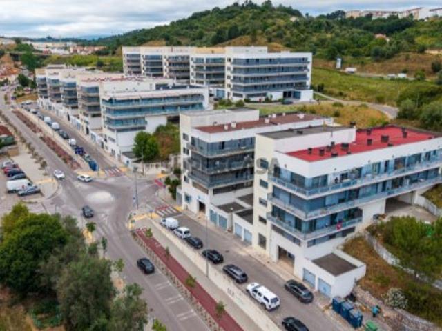 Apartamento T1 em São Martinho de Árvore e Lamarosa