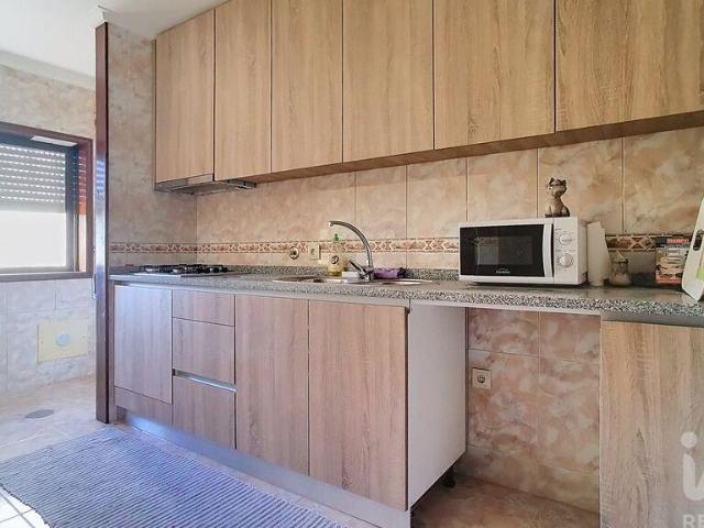 Apartamento T1 em São Miguel de Souto e Mosteirô
