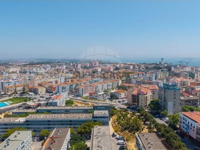 Apartamento T1 em São Sebastião