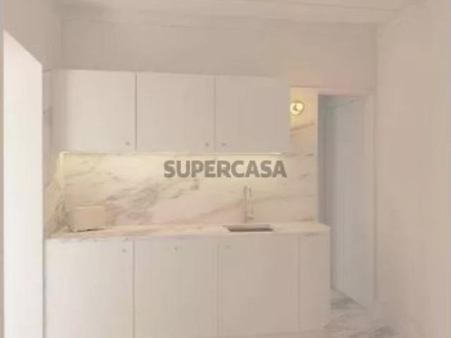 Apartamento T1 em São Sebastião