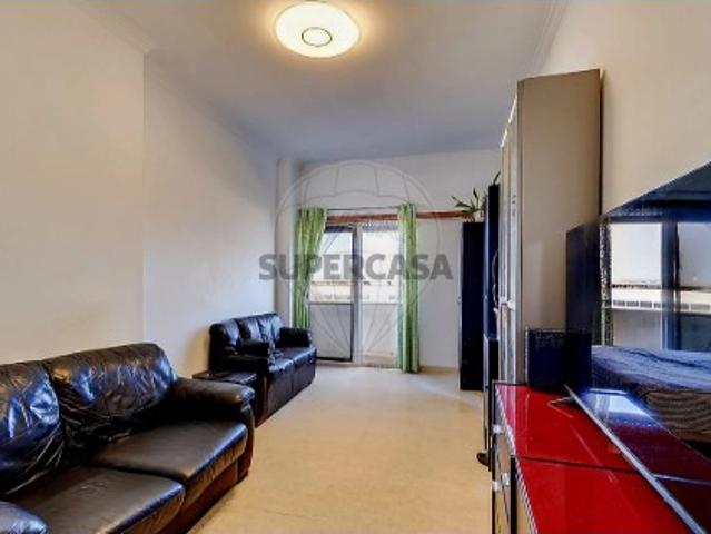 Apartamento T1 em Santa Iria de Azoia, São João da Talha e Bobadela
