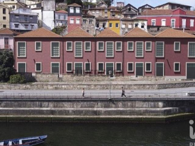 Apartamento T1 em Santa Marinha E São Pedro Da Afurada de 95,00 m²