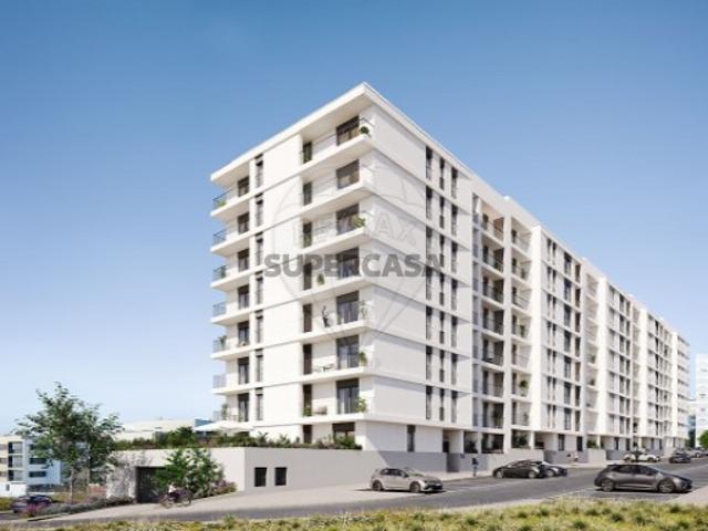 Apartamento T1 em Santo António dos Cavaleiros e Frielas
