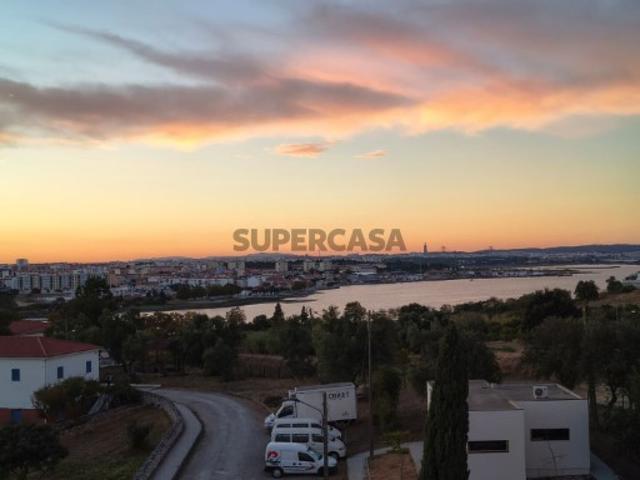 Apartamento T1 em Seixal