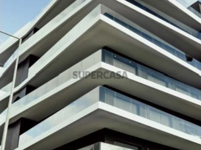 Apartamento T1 Ferreiros novo