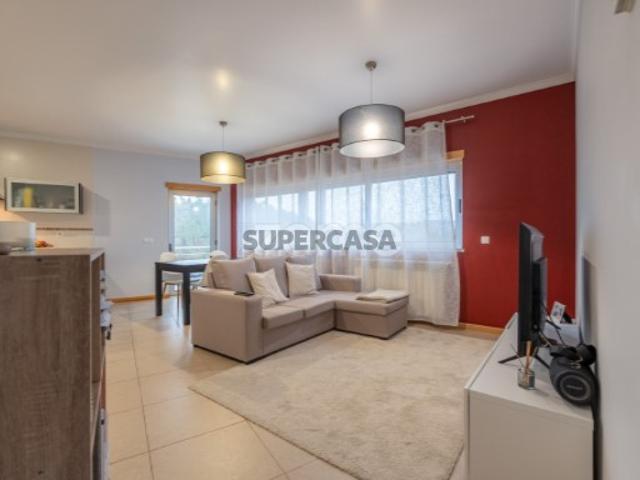 Apartamento T1 | Garagem | Eiras