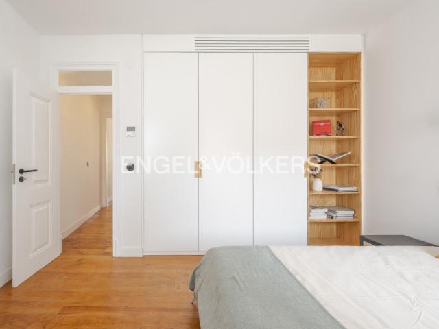 Apartamento T1 junto á praça do Martim Moniz