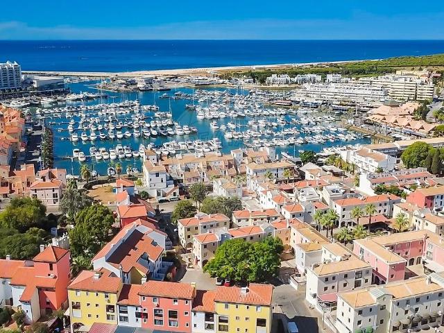 Apartamento T1 localizado na prestigiada Marina de Vilamoura. 67m² Quarteira