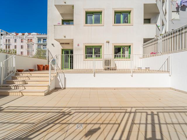 Apartamento T1 Mobilado com terraço Avenidas Novas