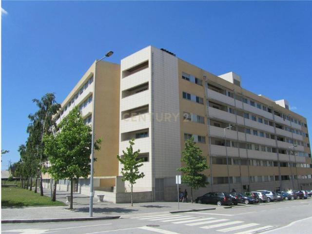 Apartamento T1 mobilado para arrendar em Pedrouços, junto ao Pólo Universitário da Asprela