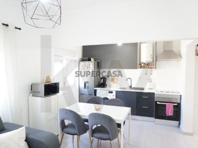 Apartamento T1 na Torre da Marinha, Seixal