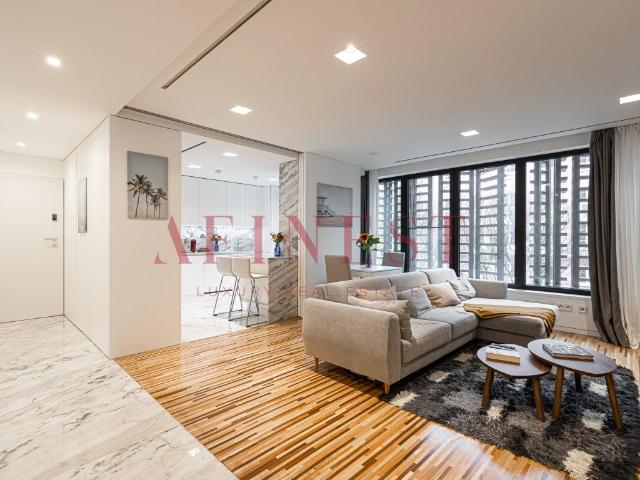 Apartamento T1 na Avenida António Augusto Aguiar Lisboa 56m² Avenidas Novas
