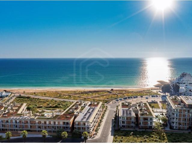 Apartamento T1 na primeira linha do Mar da Praia de Quarteir. 89m² Quarteira