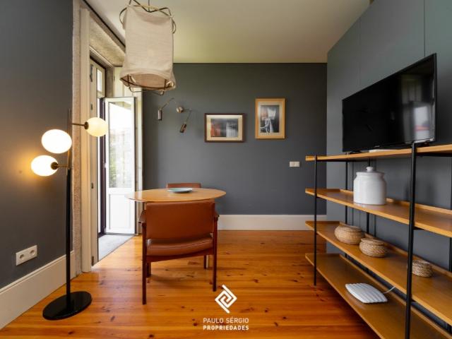 Apartamento T1 na Rua Entreparedes | Excelente Oportunidade. 52m² Cedofeita, Santo Ildefonso, Sé, Miragaia, São Nicolau e Vitória