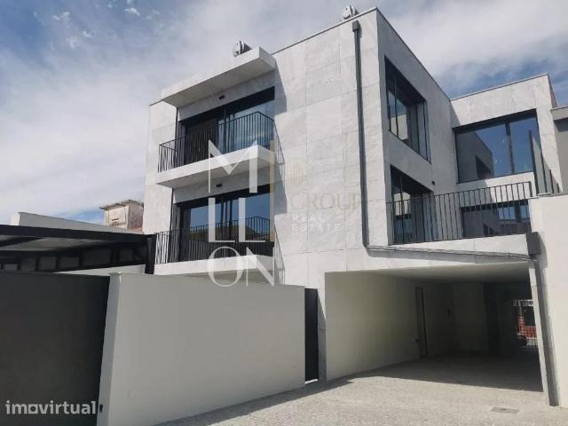 Apartamento T2 nas Caxinas – 3ª Linha de Mar