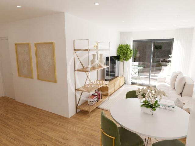 Apartamento T1, no centro da Vila de Paredes de Coura lugar de garagem e varanda!