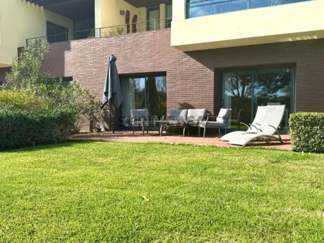 Apartamento T1 no L’Orangerie, Vilamoura, com Segurança 24h, Terraço, Jardim e Piscina