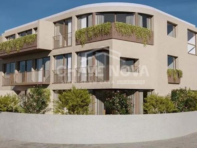 Apartamento T1 Novo c/ Varanda e Lugar de Garagem em Arcozelo Praias