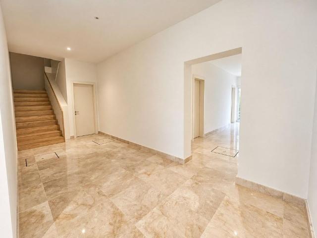 APARTAMENTO T1 NOVO COM TERRAÇO PRIVADO | A 300 METROS DA PRAIA | JUNTO AO METRO