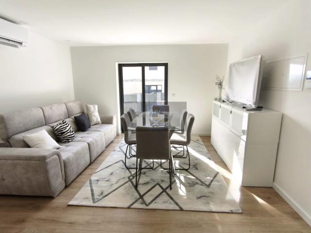Apartamento T1 NOVO com vistas deslumbrantes em Travassos