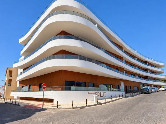 Apartamento T1 Novo em Quarteira — Terraço Privado Amplo 97m² Quarteira