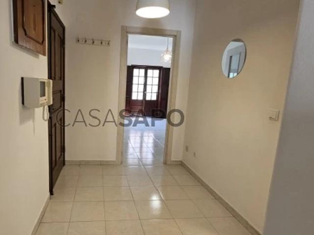 Apartamento T1 para alugar em Almada