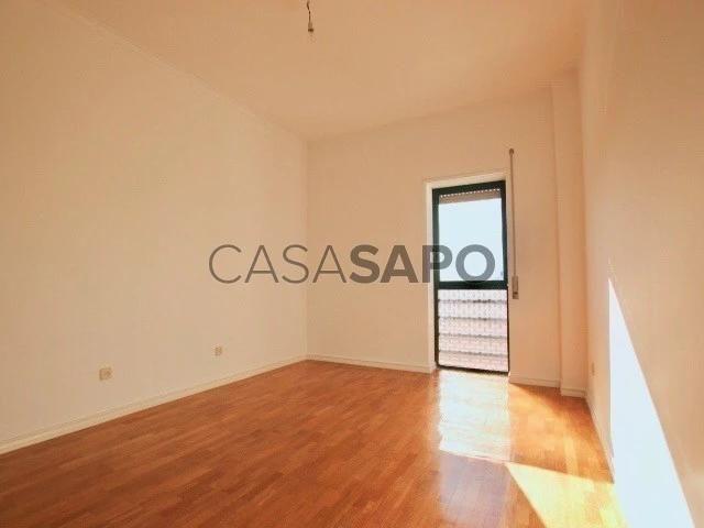 Apartamento T1 para alugar em Almada