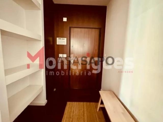 Apartamento T1 para alugar em Loures