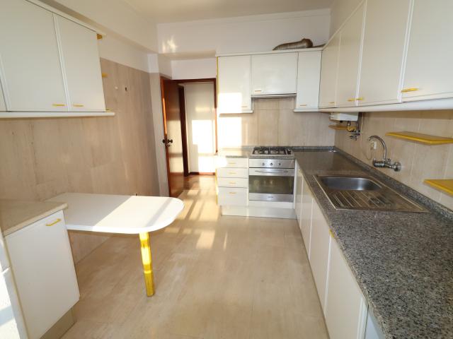 Apartamento T1 para ARRENDAMENTO